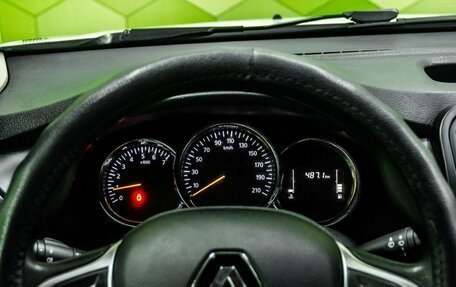 Renault Logan II, 2019 год, 900 000 рублей, 15 фотография