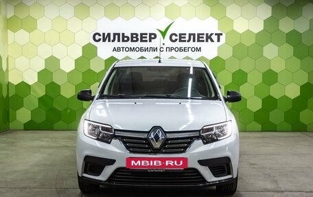 Renault Logan II, 2019 год, 900 000 рублей, 3 фотография
