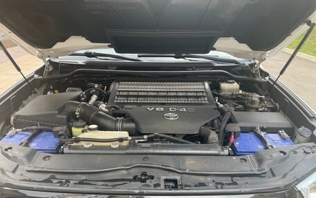 Toyota Land Cruiser 200, 2013 год, 3 550 000 рублей, 7 фотография