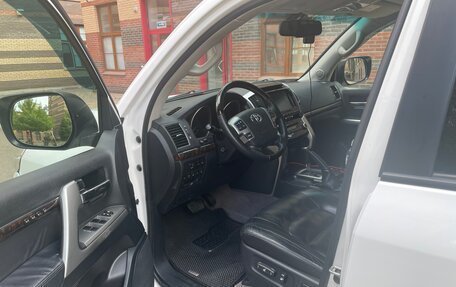 Toyota Land Cruiser 200, 2013 год, 3 550 000 рублей, 8 фотография