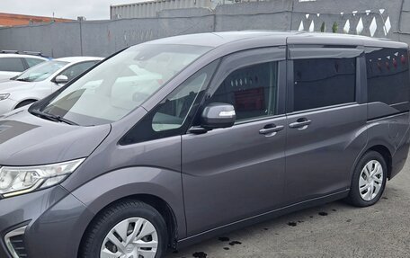 Honda Stepwgn IV, 2019 год, 2 050 000 рублей, 2 фотография