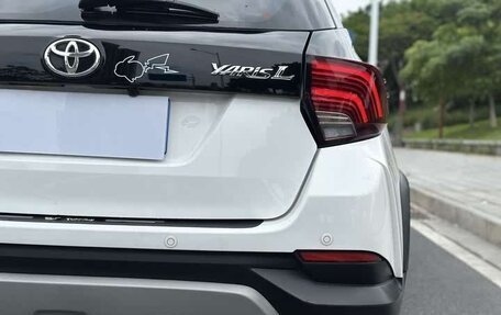 Toyota Yaris XP150 рестайлинг, 2021 год, 1 250 000 рублей, 6 фотография