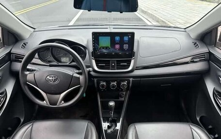 Toyota Yaris XP150 рестайлинг, 2021 год, 1 250 000 рублей, 10 фотография