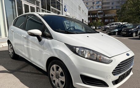 Ford Fiesta, 2017 год, 879 000 рублей, 7 фотография