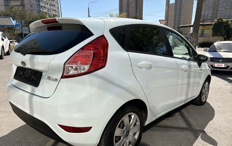 Ford Fiesta, 2017 год, 879 000 рублей, 5 фотография