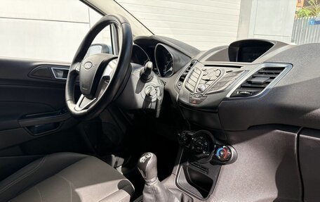 Ford Fiesta, 2017 год, 879 000 рублей, 16 фотография