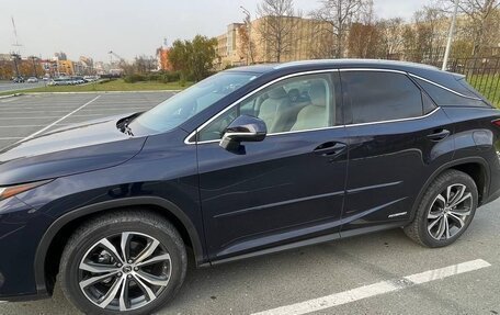 Lexus RX IV рестайлинг, 2021 год, 6 250 000 рублей, 3 фотография
