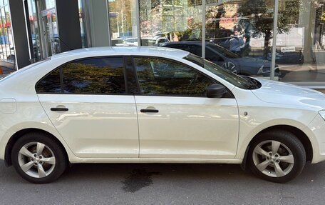 Skoda Rapid I, 2016 год, 1 000 000 рублей, 12 фотография