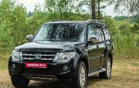 Mitsubishi Pajero IV, 2011 год, 1 700 000 рублей, 1 фотография