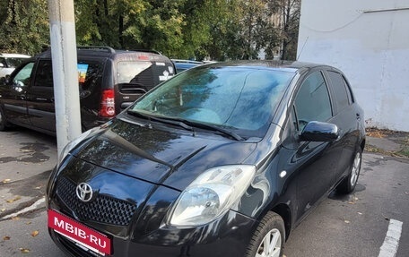 Toyota Yaris III рестайлинг, 2008 год, 527 000 рублей, 2 фотография
