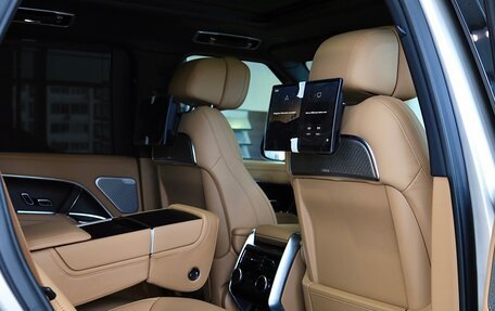 Land Rover Range Rover IV рестайлинг, 2025 год, 25 400 000 рублей, 13 фотография