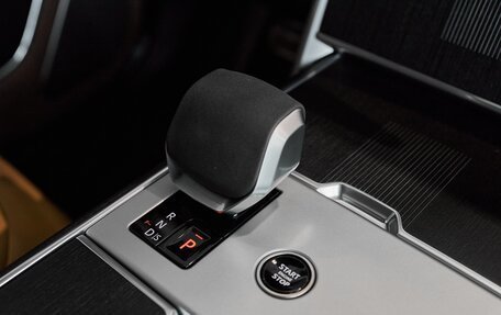 Land Rover Range Rover IV рестайлинг, 2025 год, 25 400 000 рублей, 20 фотография