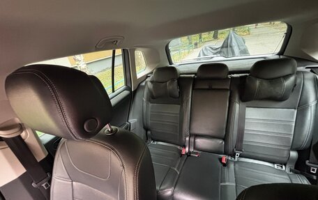 Volkswagen Tiguan II, 2019 год, 1 820 000 рублей, 5 фотография