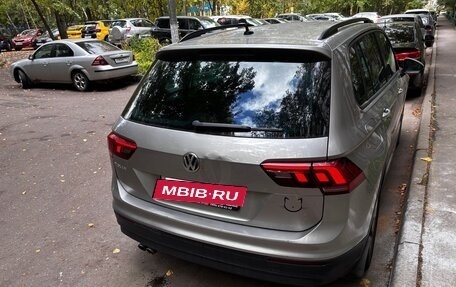 Volkswagen Tiguan II, 2019 год, 1 820 000 рублей, 2 фотография