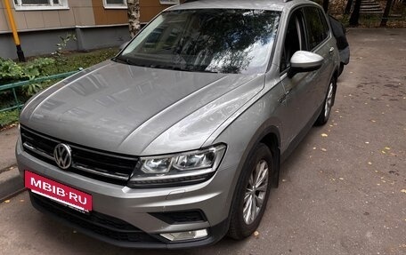 Volkswagen Tiguan II, 2019 год, 1 820 000 рублей, 8 фотография