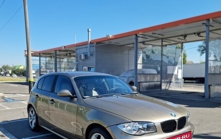 BMW 1 серия, 2006 год, 640 000 рублей, 2 фотография