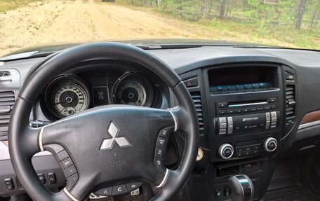 Mitsubishi Pajero IV, 2011 год, 1 700 000 рублей, 6 фотография