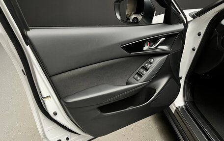 Mazda CX-4, 2023 год, 2 800 000 рублей, 12 фотография