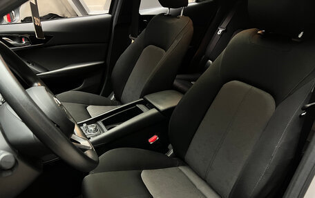 Mazda CX-4, 2023 год, 2 800 000 рублей, 11 фотография