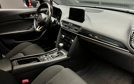 Mazda CX-4, 2023 год, 2 800 000 рублей, 22 фотография