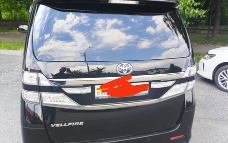 Toyota Vellfire I, 2012 год, 900 000 рублей, 6 фотография