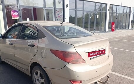 Hyundai Solaris II рестайлинг, 2011 год, 650 000 рублей, 3 фотография