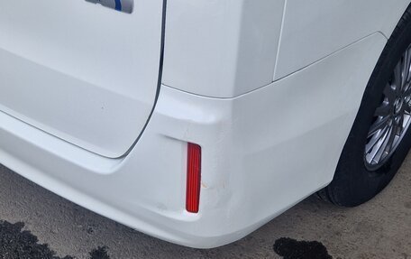 Toyota Esquire I, 2016 год, 1 900 000 рублей, 13 фотография