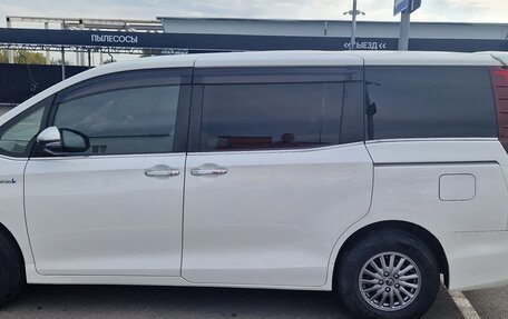 Toyota Esquire I, 2016 год, 1 900 000 рублей, 14 фотография