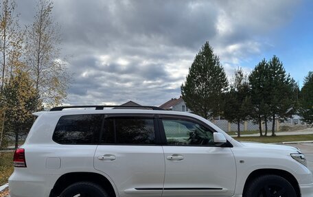 Toyota Land Cruiser 200, 2010 год, 2 750 000 рублей, 4 фотография