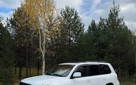 Toyota Land Cruiser 200, 2010 год, 2 750 000 рублей, 5 фотография