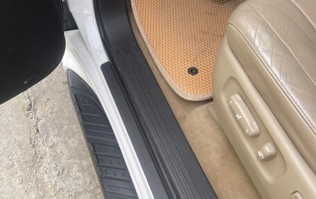 Toyota Land Cruiser 200, 2010 год, 2 750 000 рублей, 11 фотография