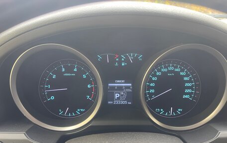 Toyota Land Cruiser 200, 2010 год, 2 750 000 рублей, 14 фотография