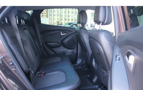 Hyundai ix35 I рестайлинг, 2013 год, 1 100 000 рублей, 14 фотография
