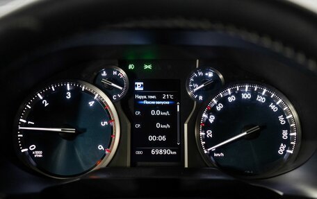 Toyota Land Cruiser Prado 150 рестайлинг 2, 2019 год, 5 500 000 рублей, 10 фотография