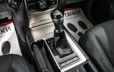 Toyota Land Cruiser Prado 150 рестайлинг 2, 2019 год, 5 500 000 рублей, 13 фотография