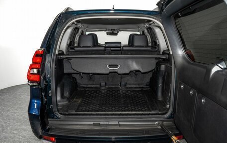 Toyota Land Cruiser Prado 150 рестайлинг 2, 2019 год, 5 500 000 рублей, 19 фотография