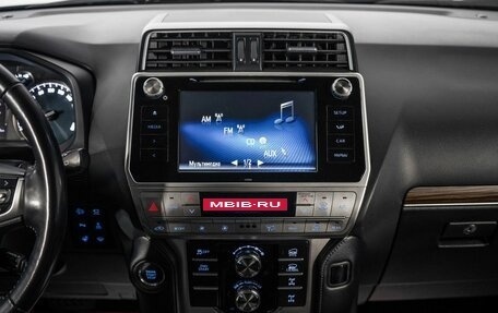 Toyota Land Cruiser Prado 150 рестайлинг 2, 2019 год, 5 500 000 рублей, 11 фотография
