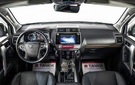 Toyota Land Cruiser Prado 150 рестайлинг 2, 2019 год, 5 500 000 рублей, 8 фотография