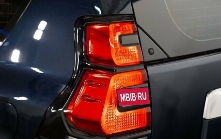 Toyota Land Cruiser Prado 150 рестайлинг 2, 2019 год, 5 500 000 рублей, 24 фотография