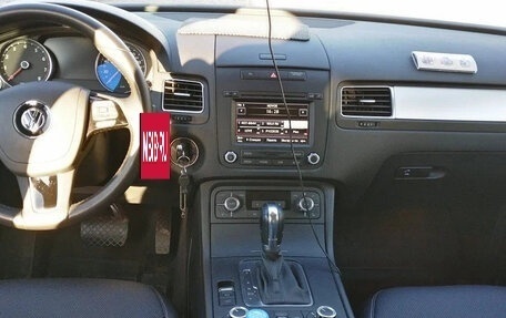 Volkswagen Touareg III, 2013 год, 2 349 000 рублей, 6 фотография
