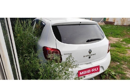 Renault Sandero II рестайлинг, 2015 год, 380 000 рублей, 3 фотография