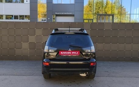 Mitsubishi Outlander III рестайлинг 3, 2010 год, 720 000 рублей, 7 фотография