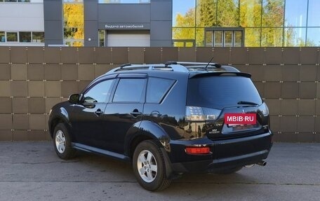 Mitsubishi Outlander III рестайлинг 3, 2010 год, 720 000 рублей, 9 фотография