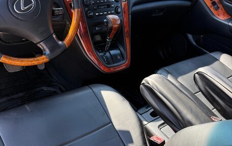 Lexus RX IV рестайлинг, 2001 год, 750 000 рублей, 16 фотография