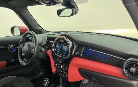 MINI Hatch, 2020 год, 2 990 000 рублей, 13 фотография