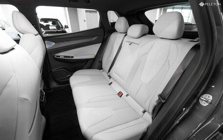 Geely Atlas, 2023 год, 2 800 000 рублей, 13 фотография