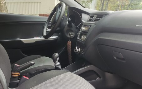 KIA Rio III рестайлинг, 2014 год, 900 000 рублей, 10 фотография