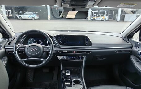 Hyundai Sonata VIII, 2021 год, 2 500 000 рублей, 5 фотография