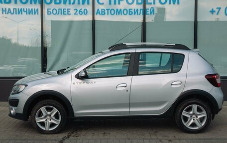 Renault Sandero II рестайлинг, 2018 год, 906 000 рублей, 2 фотография