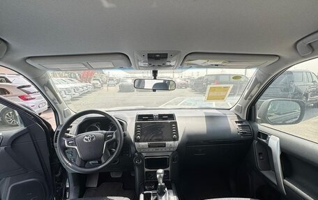 Toyota Land Cruiser Prado 150 рестайлинг 2, 2022 год, 6 190 000 рублей, 6 фотография